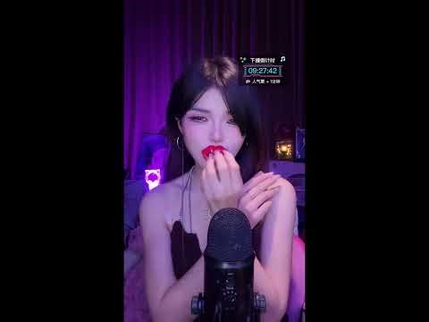 夜風に吹かれながら眠りたい。 / Wanting to sleep in the night breeze. / 想要吹著晚風入睡。 2026-03-25 22:54:21