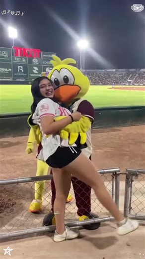 Pia Gets Jealous and It’s Hilarious #pia #pollo #funny #mascot#FunnyReaction#JealousPia