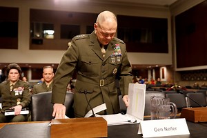 2 Marines demoted, more investigated in nude photo probe