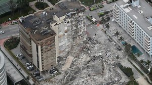 Many feared dead after 12-story Florida beachfront condo collapses near Miami