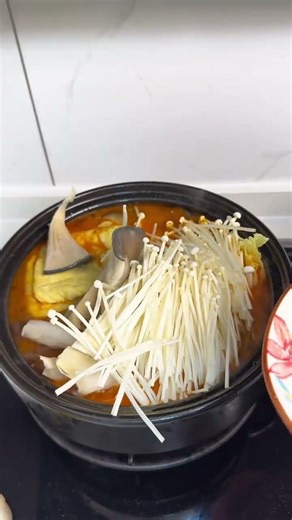 One-Pot Wonder: Quick & Easy Home Cooking for Solo Diners