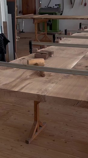 Repairing a Cracked Oak Table with Dovetail: Woodworking Tutorial