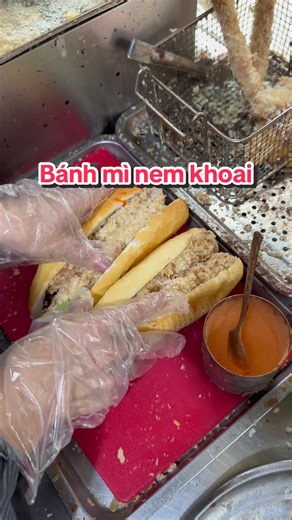 Khám Phá Bánh Mì Nem Khoai Ngon Sau Tết