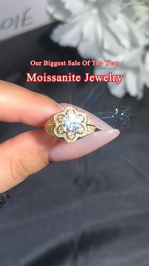 17K views · 29 reactions | 푩풍풂풄풌 푭풓풊풅풂풚 푺풂풍풆! Our biggest SALE of the year is finally here. Get the luxury look without the luxury price. FREE For Buy 2 Get 1, Code: FREE | Read Your Heart | Facebook