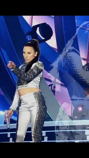 Emma Bunton and Spice Girls Tribute: 2 Become 1 with Space Girl Tara and Darcy