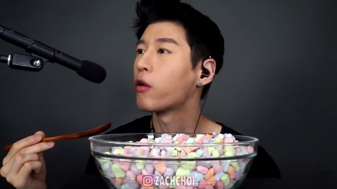 ASMR MARSHMALLOW CEREAL (No Talking) Crunchy Eating Sounds