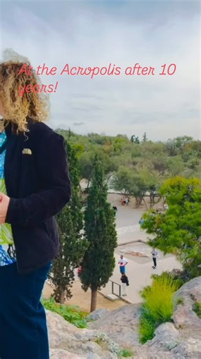 At the Acropolis admiring the Parthenon after 10 years! Amazing unbelievable construction!!!#yolandanazariorealtor #greecetravelgr #greciaparthenon 🇬🇷🇬🇷🙏✅ | Yolanda Nazario Realtor