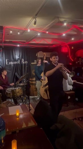 Nature boy live @ the Emmet Ray