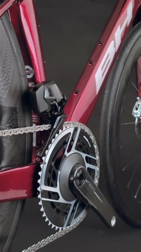 Aerolight & Ultralight ft. SRAM Red The new models of the BH Aerolight and BH Ultralight become the reference in terms of lightweight and performance within the BH catalog, adding a new option for the most demanding cyclists. __ Los nuevos modelos de la BH Aerolight y BH Ultralight pasan a ser la referencia en cuanto a ligereza y prestaciones dentro del catálogo de BH y suman una nueva opción para los ciclistas más exigentes. | BH Bikes