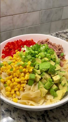 Creamy Avocado Pasta Salad Fresh, creamy, and so satisfying perf...