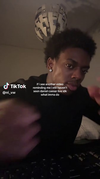 Daniel Caesar Live Performances You Can't Miss