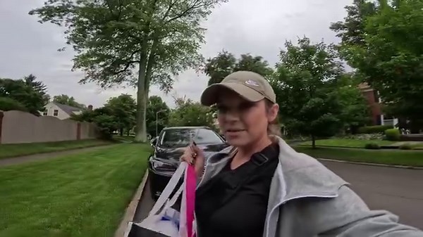 EVERYONE wanted in this LUXURY Estate sale! From estate sales to thrift stores, come treasure hunting with me for eBay. | The Homeschooling Picker