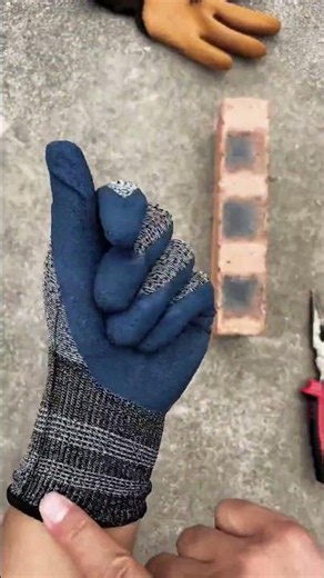 Cut Proof Gloves Test 😲 | Sharp Tool vs Safety Glovesshorts#youtubeshorts#viral#trending
