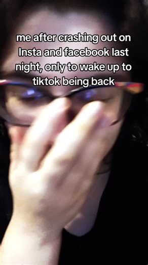 Isabella (Lesbian Apocalypse) (@luvable_isa)’s videos with Follow joefloww_ for clear skin - Joe Floww