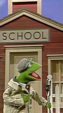 Kermit News: Mary Had a Little Lamb #sesamestreet