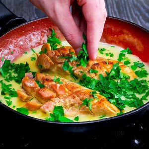 2M views · 1.8K reactions | En 30 minutes, voici le plus délicieux poulet à la sauce citron et à la casserole! | Cookrate - France | Facebook