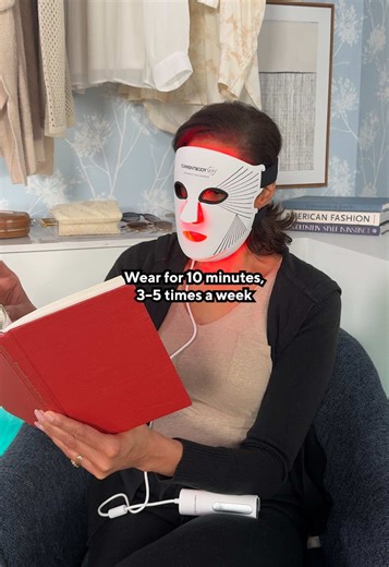 Upgrade Your Self-Care Routine with LED Hydrogel Therapy