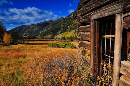 The Longstanding Mystery Of Wyoming's Lost Cabin Gold Mine