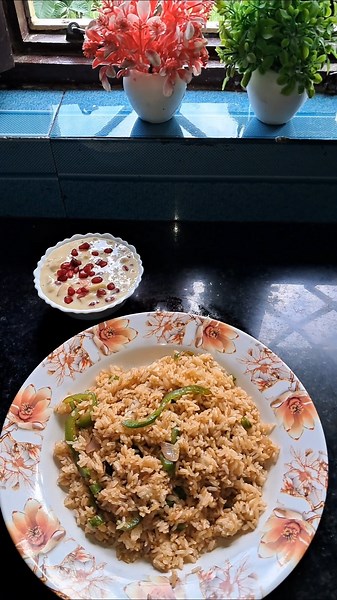 khana bnane ka time na ho to ye banaye 😋🥰 #ytshorts #viralshorts #Malayka's kitchen