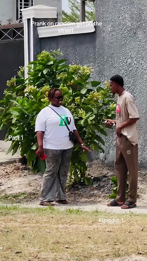 Prank on girl on the street