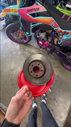 C’est vraiment utile, les disques ventilés et percés ? ✨