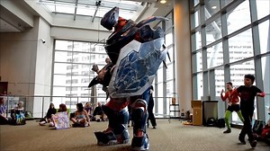 348K views · 10K reactions | This might be the Best HALO Cosplay’s Ever! The Cosplay Hunter Suit is 12-Foot Tall. Hunter cosplay by WexyLex checkout for more awesome cosplays. | Halo News | Facebook