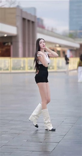 This beautiful woman has such a hot figure, she is so charming