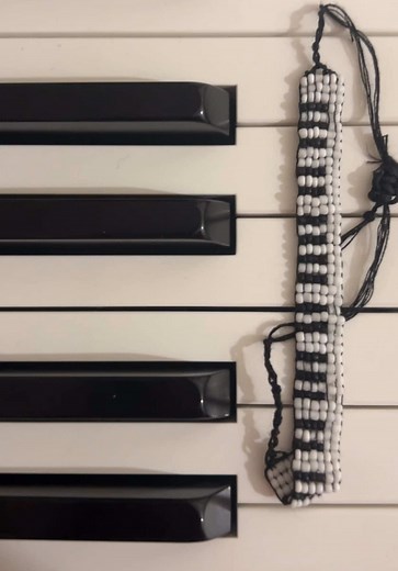 DIY Beaded Bracelet Tutorial for Beginners