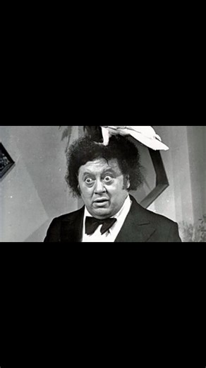 Did hilarious comic legend Marty Allen of Allen & Rossi get recognized or confused with Brad Pitt?!? Full interview with comedy royalty, Marty Allen, on our YouTube channel: www.YouTube.com/DuFoeNet #MartyAllen #allenandrossi #classiccomedy #oldhollywood #comedian #RetroPopCulture #steverossi #behindthescenes #celebritystorytime #bradpitt | Tiffany Terry DuFoe