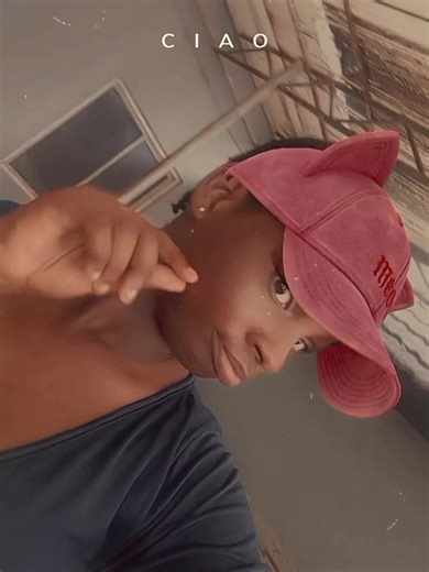 you guys thought i was going to add someone, but I'm all alone this valentine 😏😒😎😔#ella frosh 21