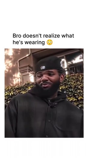 streamers hub on Instagram: "N3on, whose real name is Rangesh “N3on” Mutama, is a controversial and high-profile American streamer and YouTuber born on August 13, 2004. He first rose to fame through gaming content — particularly Fortnite and NBA 2K — and began streaming as a kid around the age of 12. Over time, he evolved into an IRL / vlog-style creator, building a huge following on Kick and YouTube by pushing boundaries, courting drama, and collaborating with big names in rap and entertainment