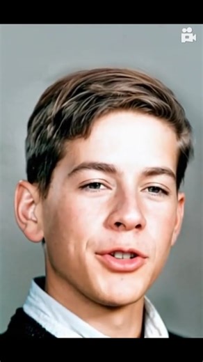 1.4M views · 49K reactions | Discover how Willis is making a difference beyond the spotlight, championing causes that uplift children, support veterans, and strengthen communities. His heartfelt journey of giving back is a story you won’t want to miss! Read more here: https://cktnew.com//?p=9725 | Keep Fighting Bruce | Facebook