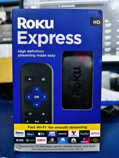 Bina Dish, Bina Recharge – All World Live TV Box 🔥 | Roku Express 2026 🔥 Aaj kuch alag dekhne ko mila! Socho… jis company ka box ₹5 lakh tak ka aata ho 😱 usi company ka sasta aur powerful version – Roku Express 2026 🤩 ✅ Bina Dish ✅ Bina Recharge ✅ DD Free Dish International Live TV ✅ HD Streaming ✅ USA se import quality 🇺🇸 Maine is box ka intro unboxing experience share kiya hai… agar aapko bhi free TV smart streaming ka combo chahiye to video miss mat karna 🔥 👇 Video dekho aur comment k
