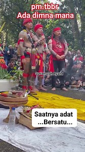 Hallo Bollo kusemua....apapun ras.agama.suku dan perbedaan itu saatnya kita masyarakat adat bersatu karna kita bagian dari NkRI ini.(Bhanika tunggal Ika)....yang beradat blum tentu tidak beragama dan yang beragama belum tentu beradat. #reelsvedio #fbprojangkauanluas #NKRI #beragama #adat #tbbrseberneo | Suriansyah Ryand
