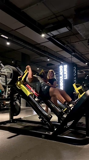 Hack squat #gym #motivation #rutinademanana