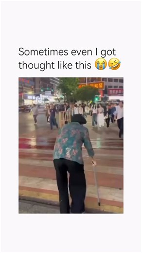 𝗺𝗲𝗺𝗲𝘀 & 𝗺𝗼𝘃𝗶𝗲𝘀 on Instagram: "Everyone has them — even the calmest, happiest people! Intrusive thoughts are random, unwanted thoughts that pop into your mind out of nowhere, often weird or even disturbing. But the brain works like that because it’s constantly generating thoughts, kind of like mental background noise. Fun twist? The more you try to suppress intrusive thoughts, the stronger they tend to come back! This is called the “white bear effect” — named after a study where people