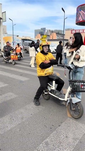 Stranger's Car is the most healing style. Funny, abstract, two-dimensional. Watch it over and ov