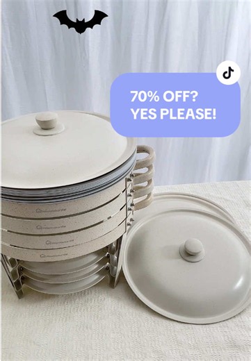 ✨ 70% OFF during our live tonight! Whether you’re keeping the pastas hot or the beers cold, these premium white chafing dishes are a game changer! 🥂🥘 Join our flash sale live to snag yours before they’re gone! 👻🎃 #flashsale #tiktoklive #liveshopping #chafingdish #homeimprovement