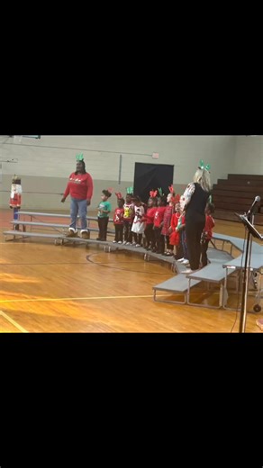 CES Christmas Concert #idontowncopyrightstothemusic | Chadbourn Elementary School