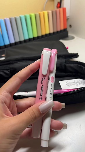 Astuccio per la Prima Superiore: Cosa Mettere