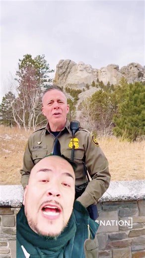 Gregory Bovino se va de Minneapolis y ponen a Tom Homan en su lugar. Pero este, quien fuera con decorado por Barack Obama por ser un trabajador distinguido y el mejor Deportando Gente. #comunidadlatina #inmigrantes #carloseduardoespina #elpelondechicago #latinos