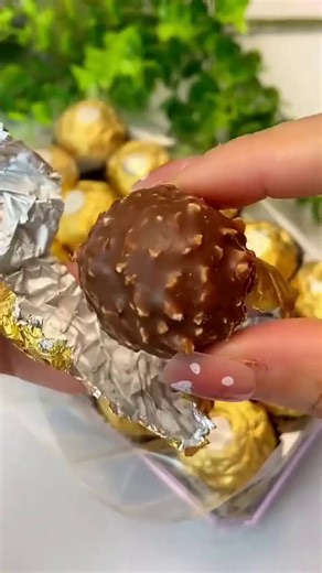 费列罗巧克力独特配方畅享别样经典的甜蜜情
