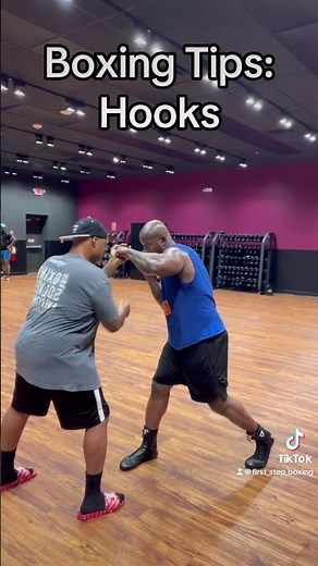 Boxing Tips: Hooks #boxing #boxingstrategy #1ststepboxing #boxingtips
