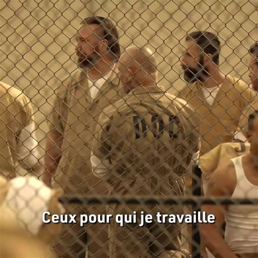 On adore le fait qu'il ne compte jamais jusqu'à 3 💥 | Allociné Séries