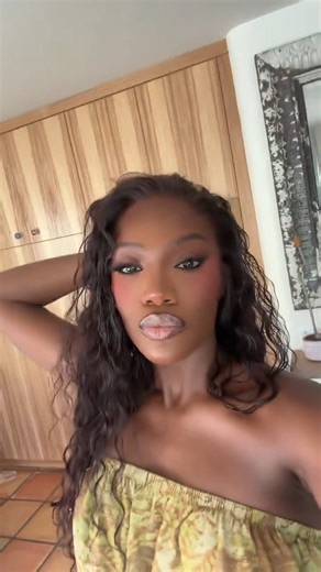 📲 #Doechii is serving looks and energy in her new #TikTok clip, and it’s only building more hype for her upcoming album. 👀🔥 Are y’all ready for what she’s about to bring? #HHOE | HipHop Over Everything