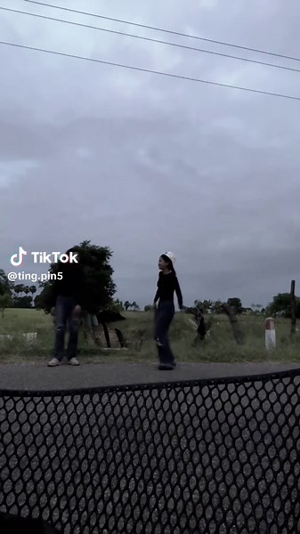 #fypシ #ដៃគូបង់ប្រាក់💰💸 #mk vinh hz 😂😂