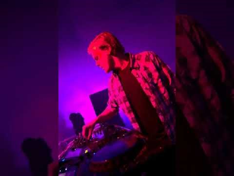 Line Out | Avicii talks about starting out, incognito shows and more [December 11, 2009]