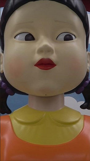 Spirit Halloween 2025 10ft Red Light Green Light Doll #halloween #squidgame #spooky #netflix #funny