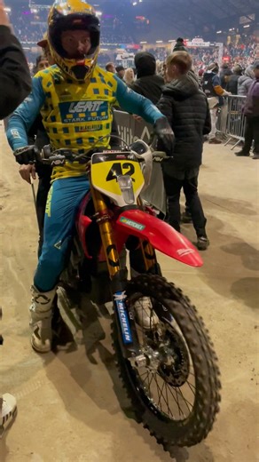 Stark Varg EX is fast! Eddie Karlsson SuperEnduro Newcastle 2026 #starkvarg #superenduro #stark