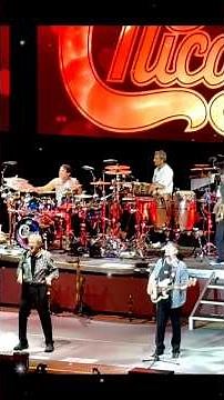 ✨Chicago Revs up the Crowd with their Classic “I'm a Man (’67 Radio Session)” in Shreveport! 🎺